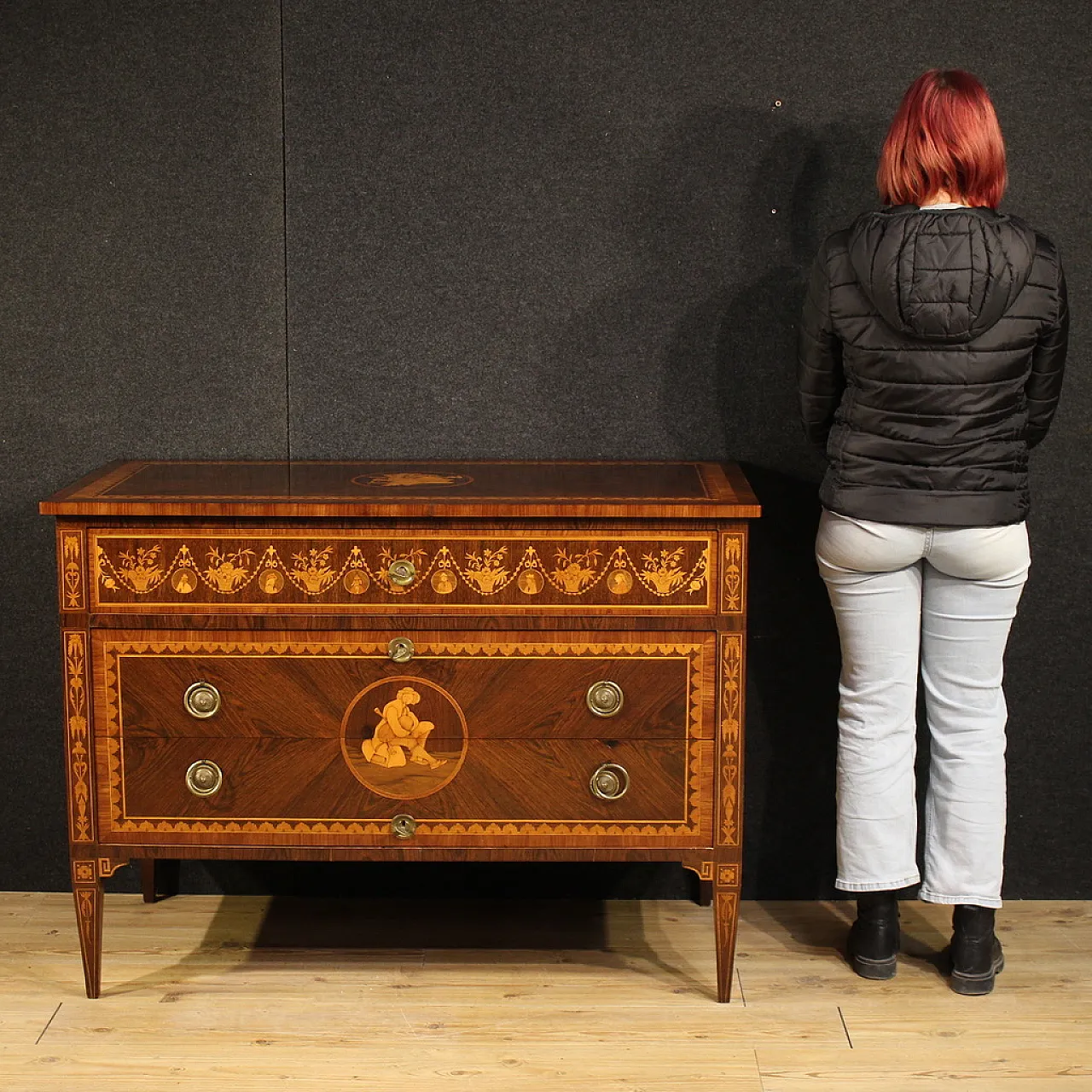 20th century Louis XVI style Italian inlaid chest of drawers 2