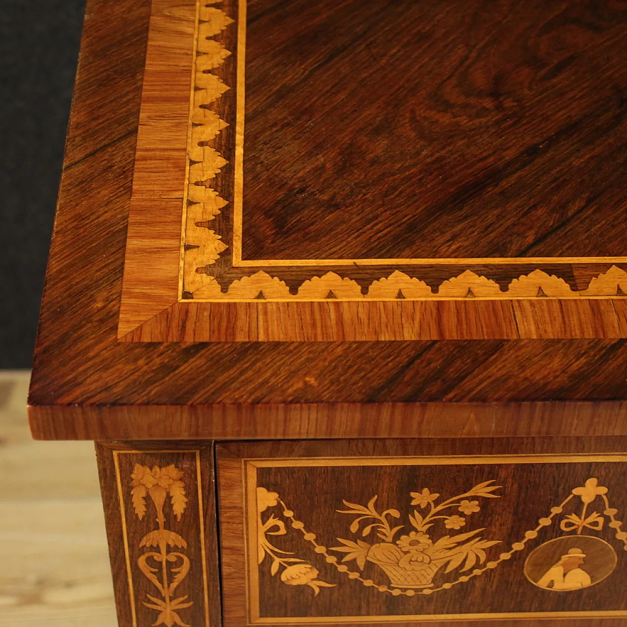 20th century Louis XVI style Italian inlaid chest of drawers 12