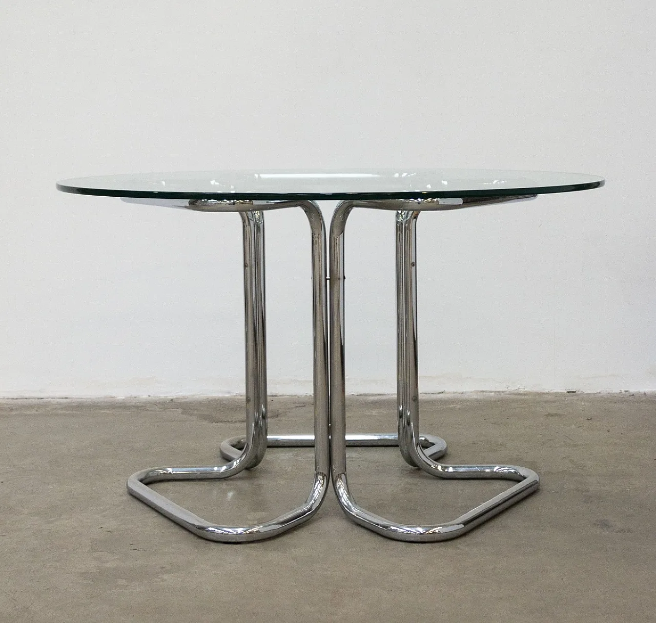 Round glass table with chairs and coffee table, 1970s 6