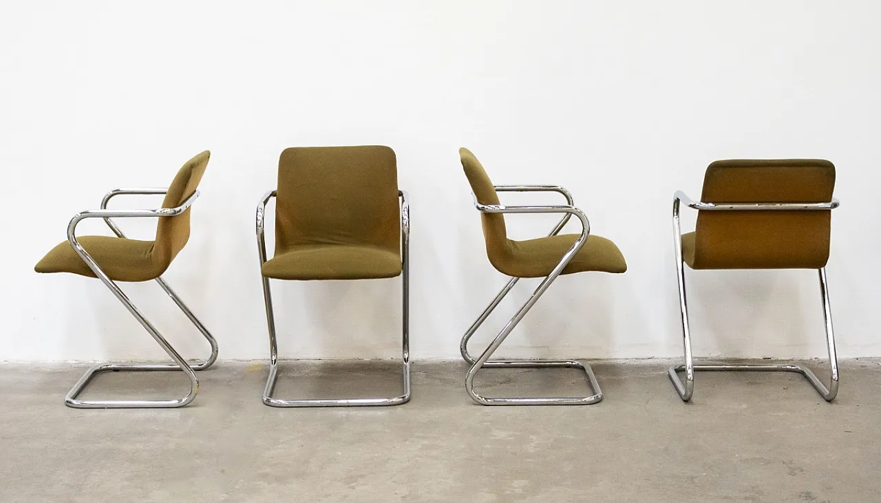 Round glass table with chairs and coffee table, 1970s 11