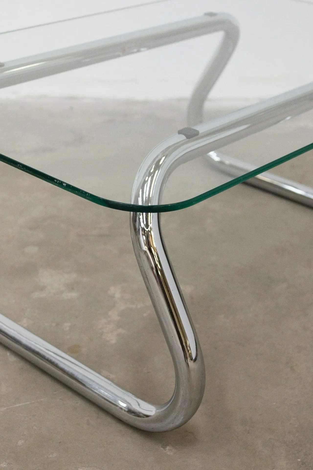 Round glass table with chairs and coffee table, 1970s 22