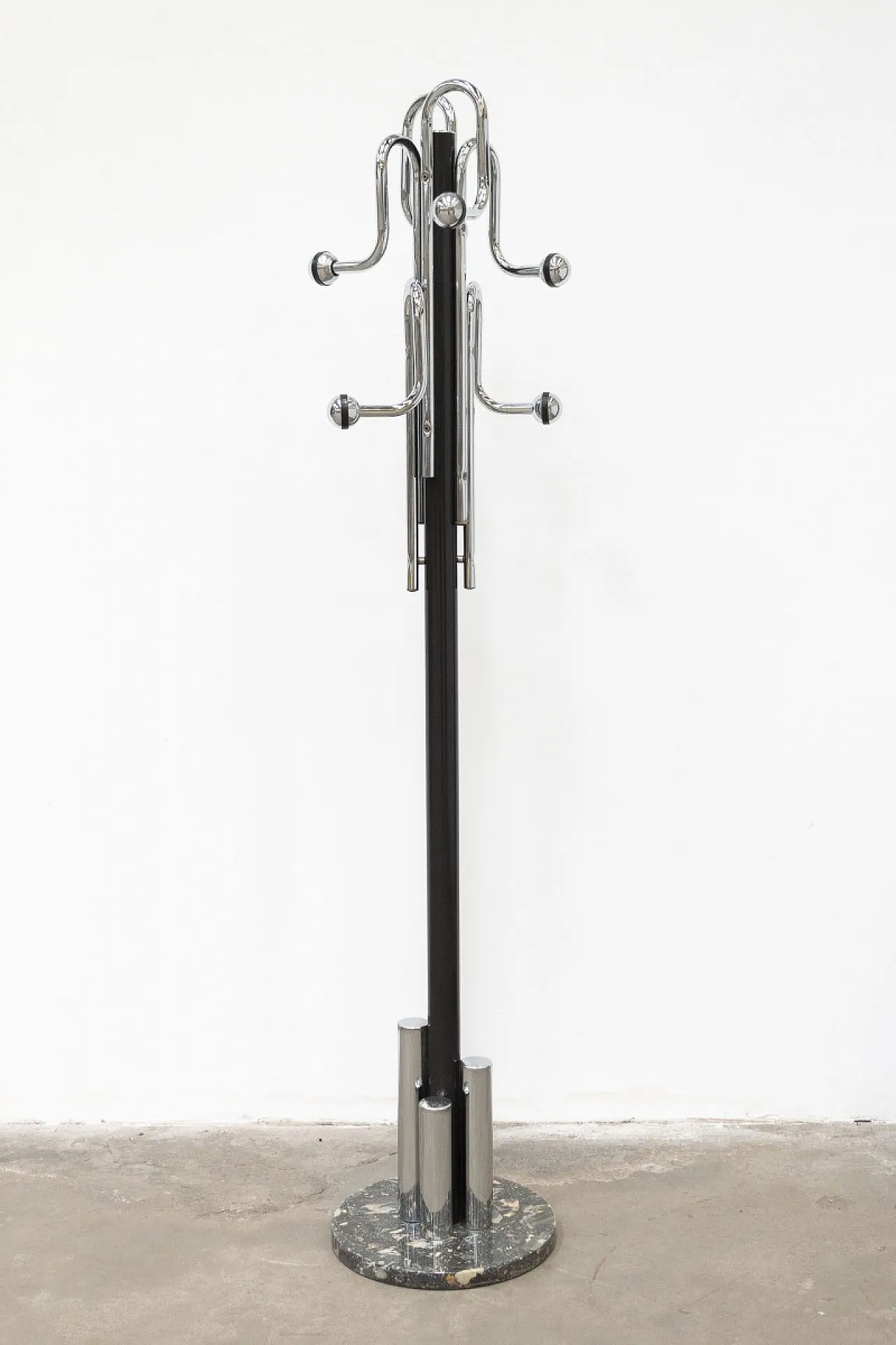 Steel and marble coat rack, 1970s 2
