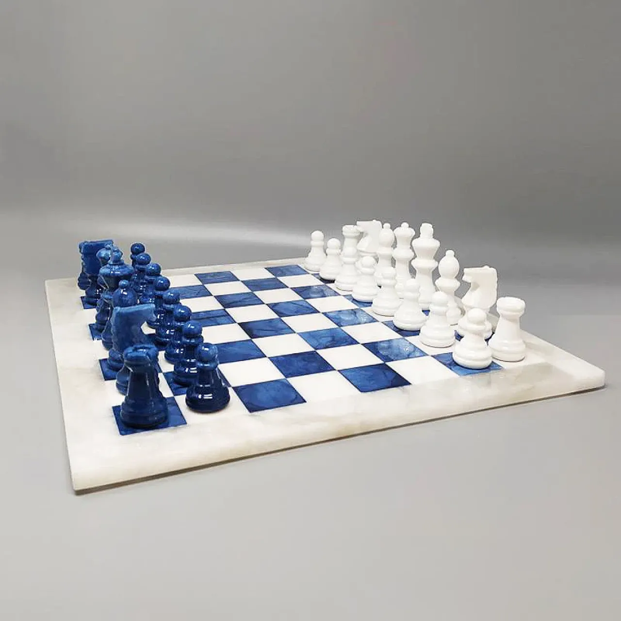 Blue and white chess set in Volterra alabaster handmade, 1970s 2