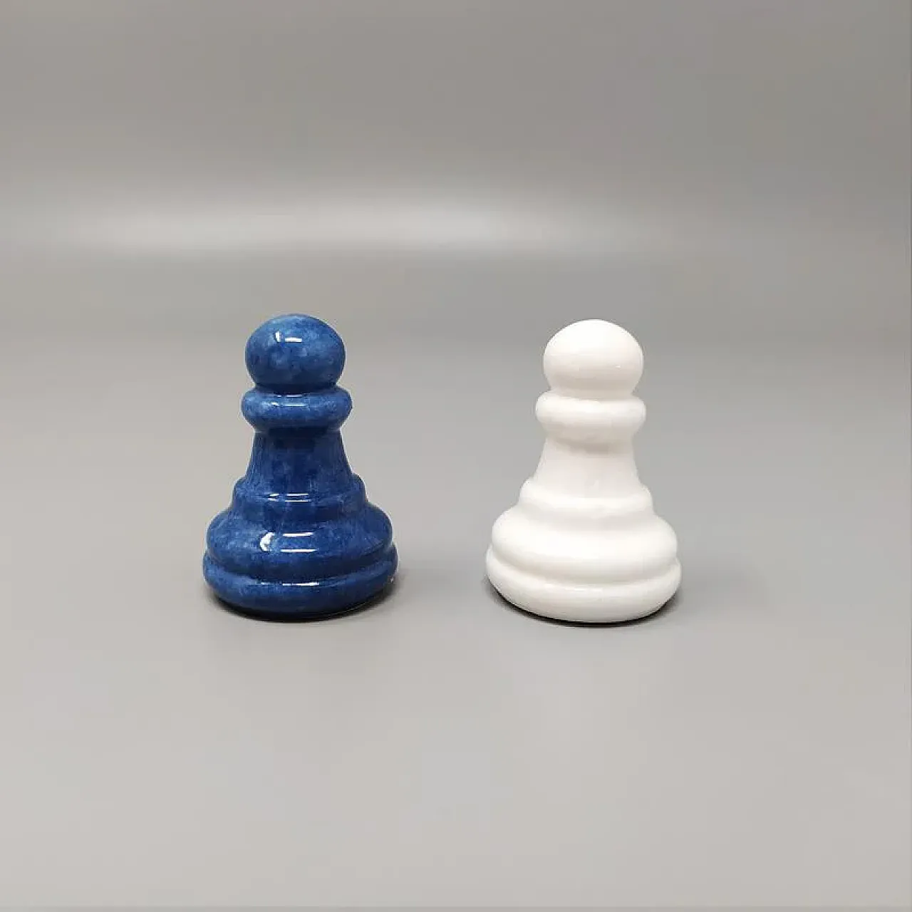 Blue and white chess set in Volterra alabaster handmade, 1970s 10