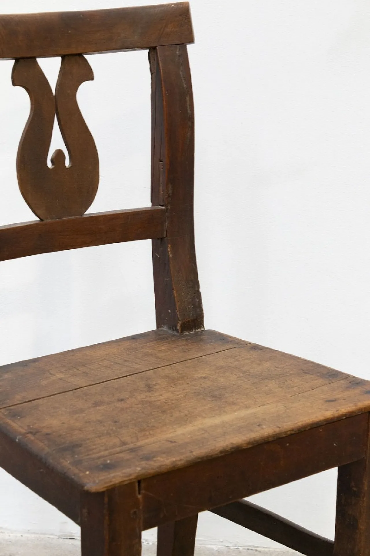 4 Rustic Lira chairs in walnut, mid-19th century 4