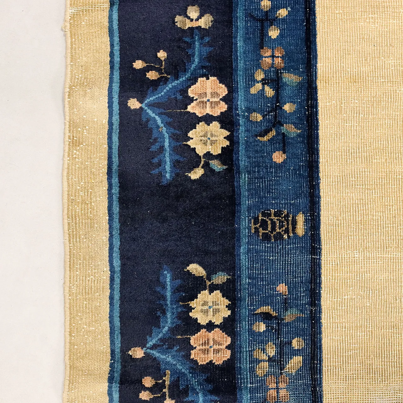 Peking rug in cotton wool with thin knot, '900 7