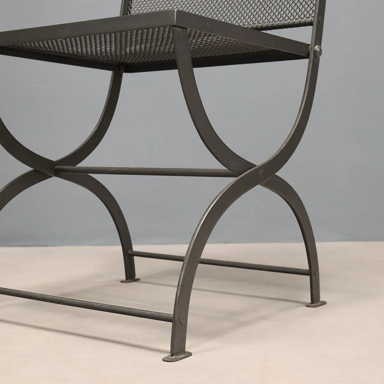 12 Nonaro folding chairs in enameled metal, 1960s 7