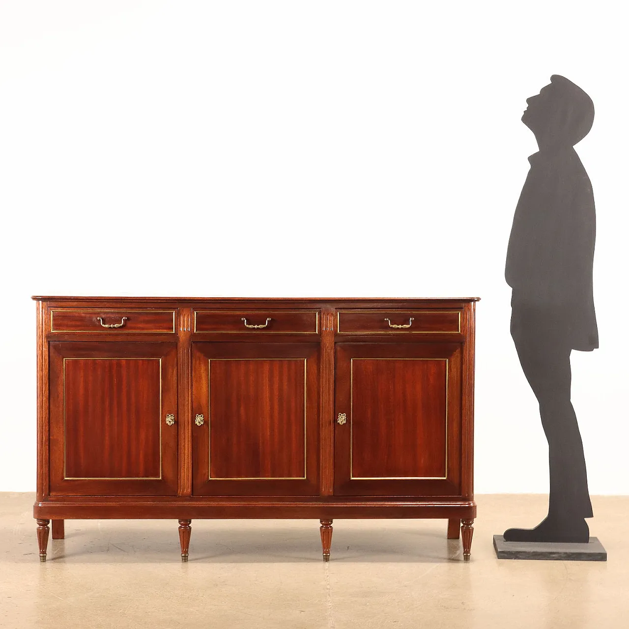 Neoclassical style wood sideboard with brass details 2