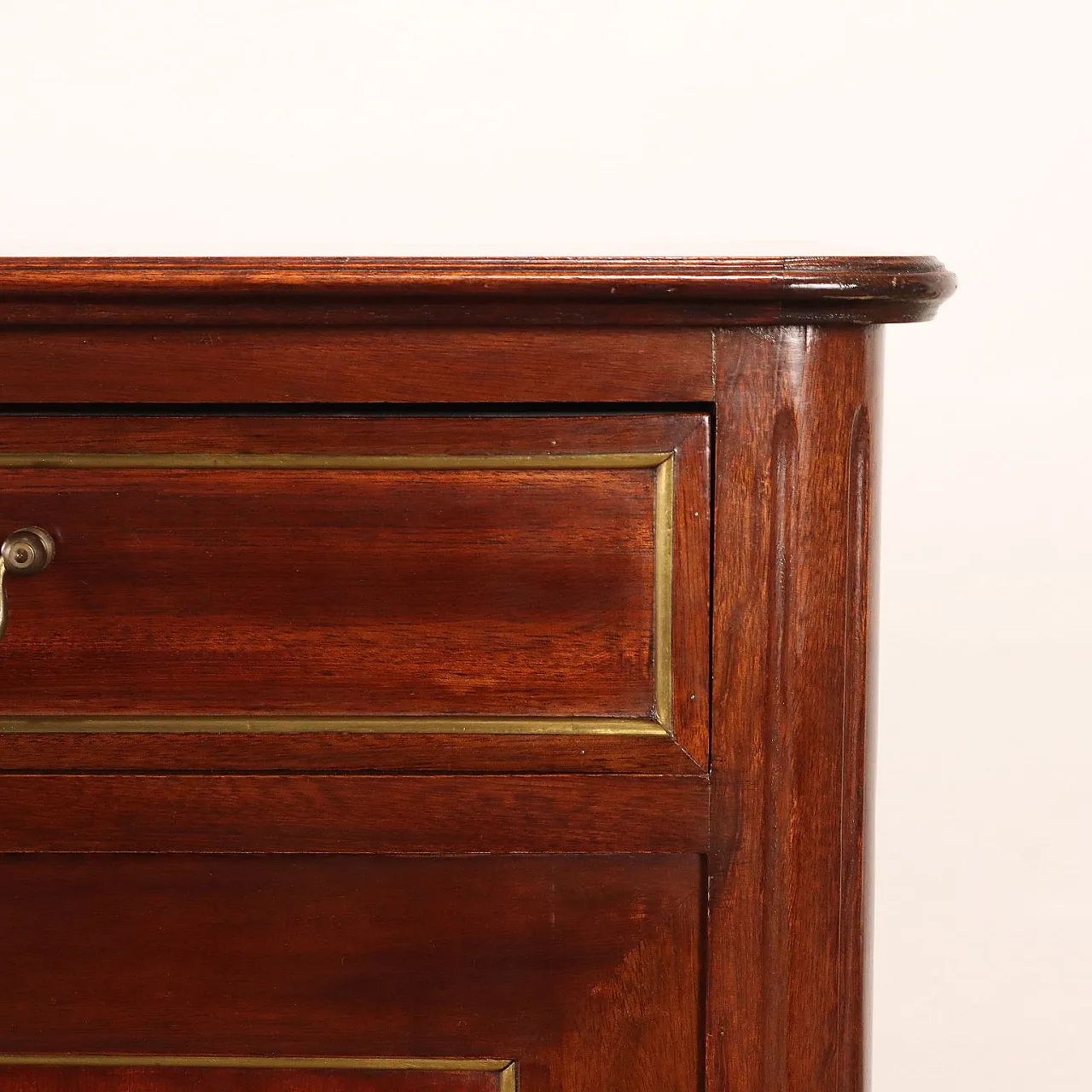 Neoclassical style wood sideboard with brass details 4