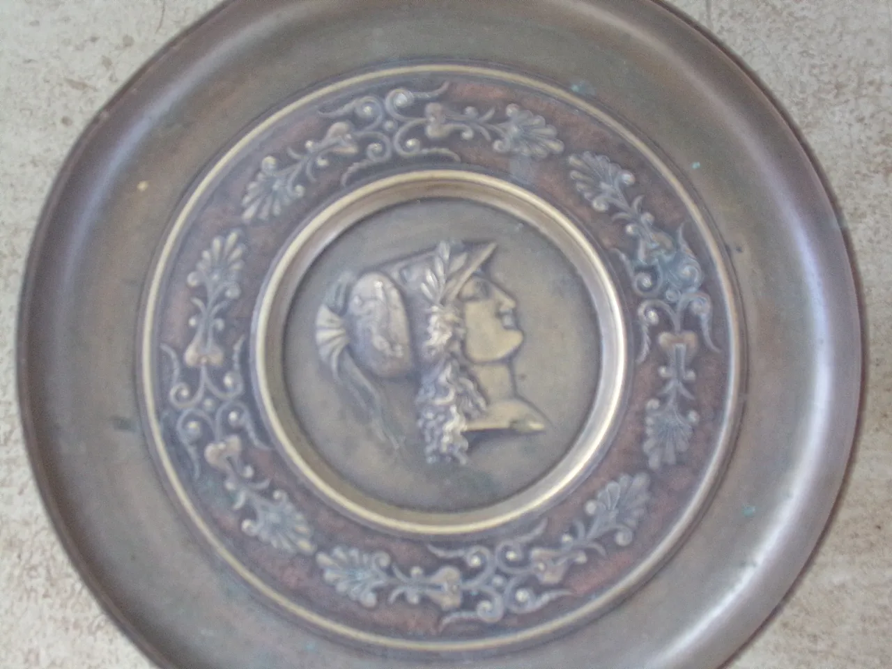 Pair of Ornate pedestal tazza, bronze, Greek figures, late 19th c. 5