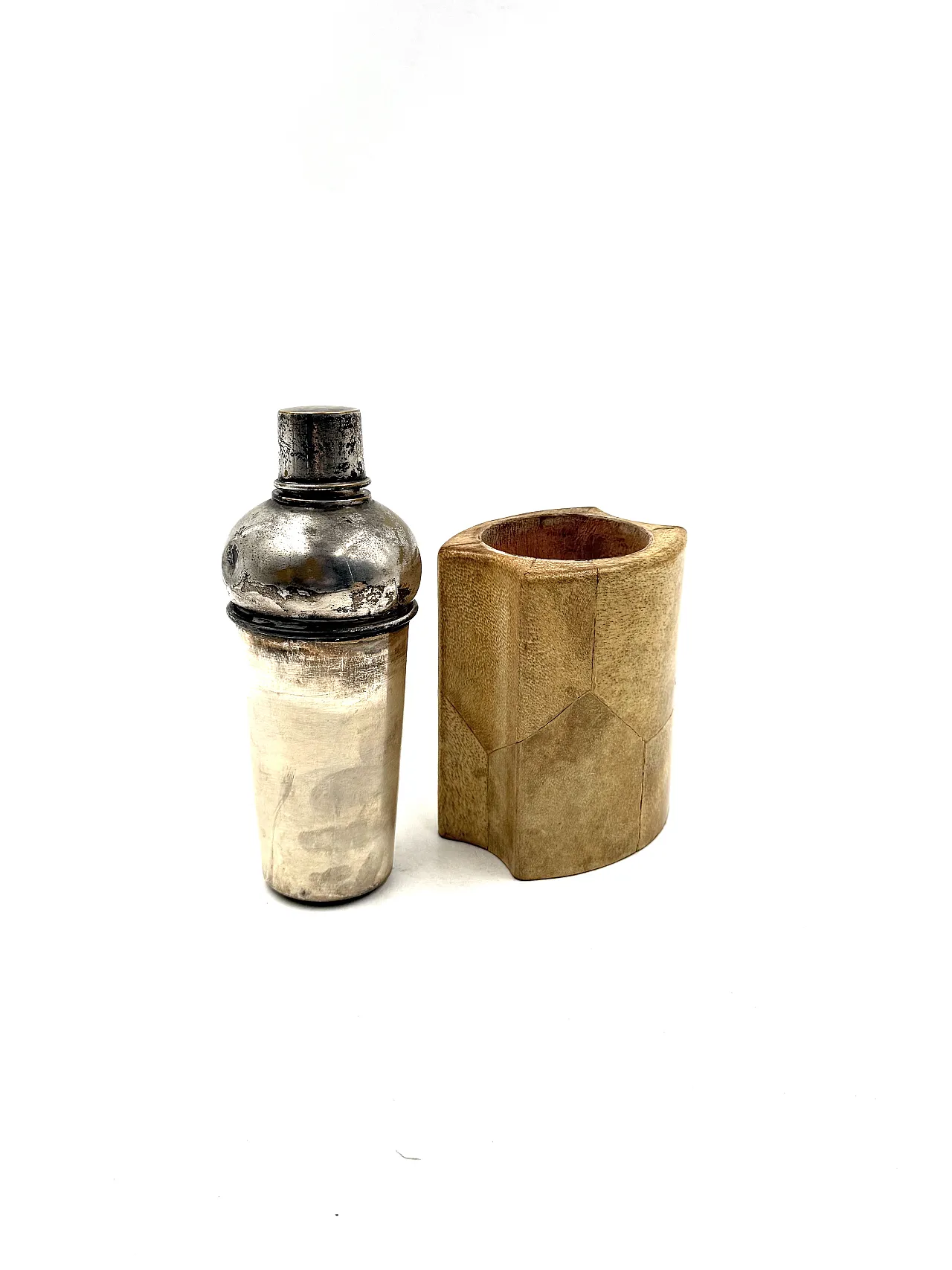 Cream leather cocktail shaker, Aldo Tura, Italy 1950s 4
