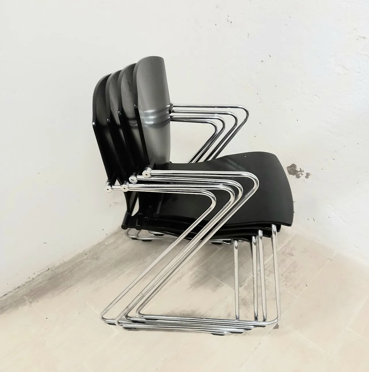 4 Egoa stackable chairs produced by Stua, 80s 6