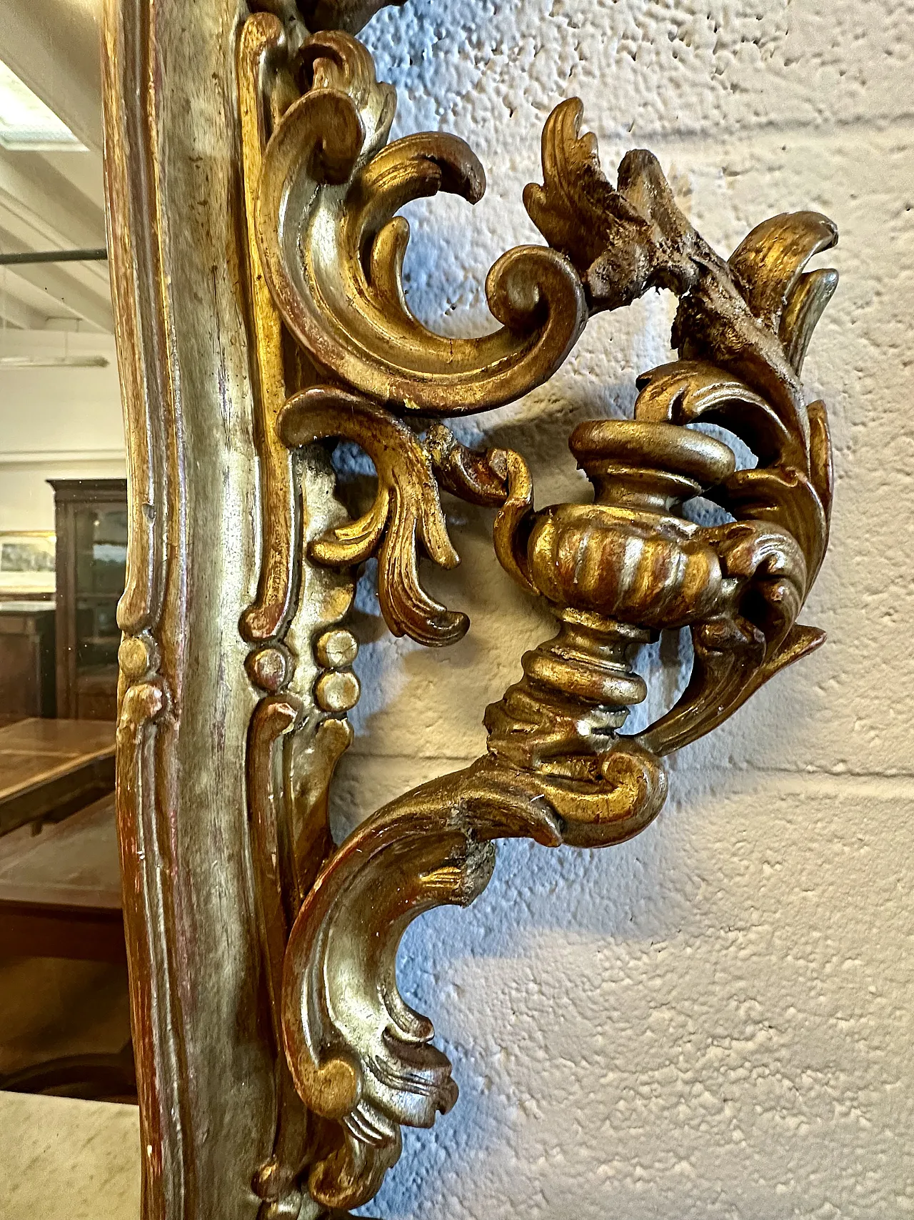 Specchiera scolpita dorata a foglia, Piemonte, primi ’900 3