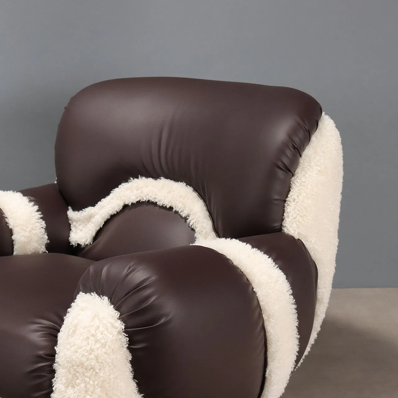 Pair of armchairs, 1970s 4