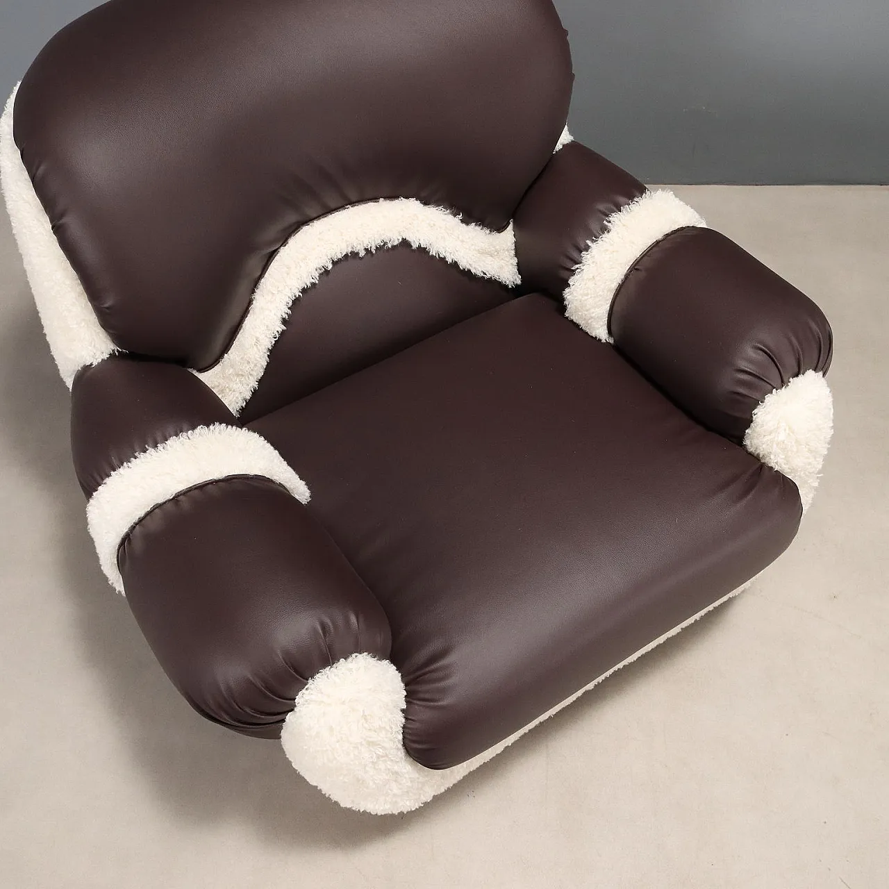 Pair of armchairs, 1970s 7