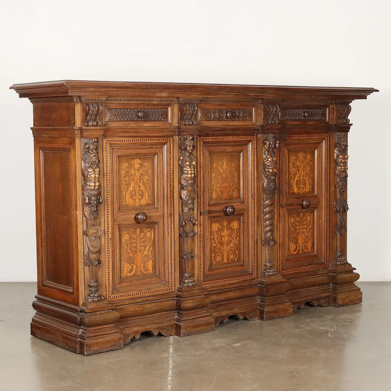 Neo-Renaissance sideboard, 20th century 1