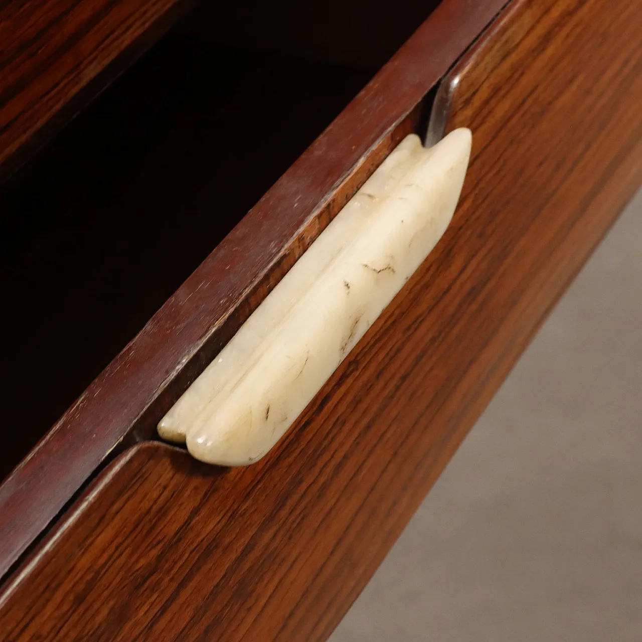 Mobile in legno a cassetti, metà '900 8