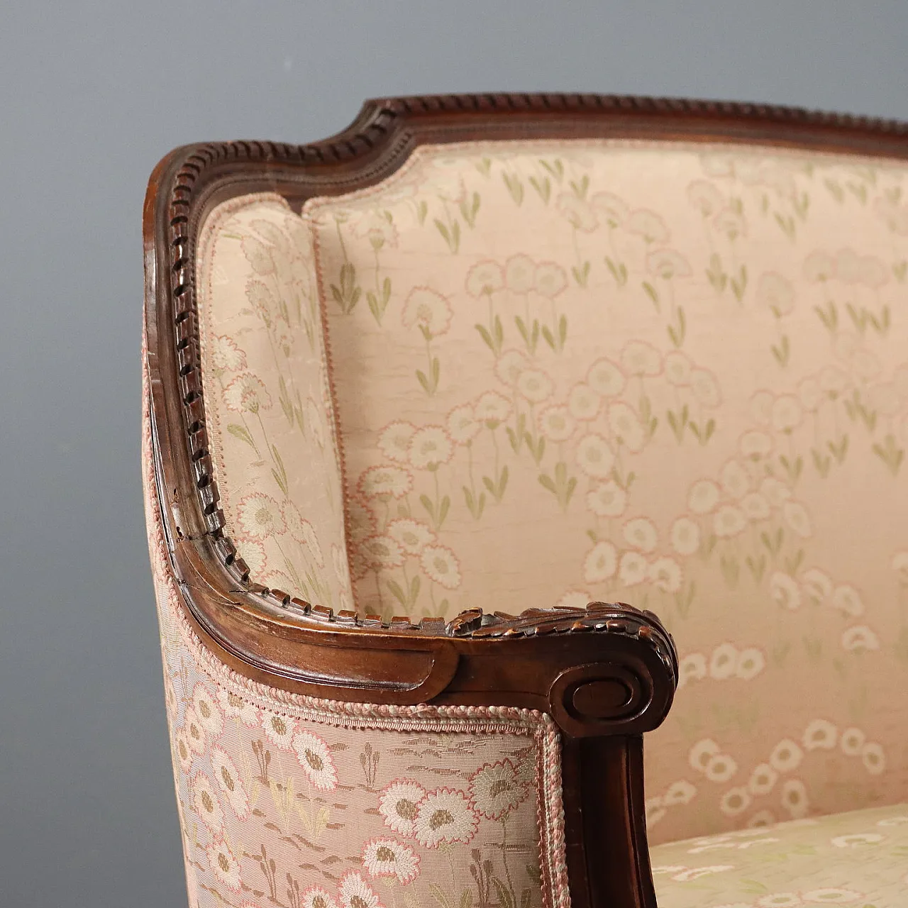 Divano in noce in stile neoclassico, fine '800 5