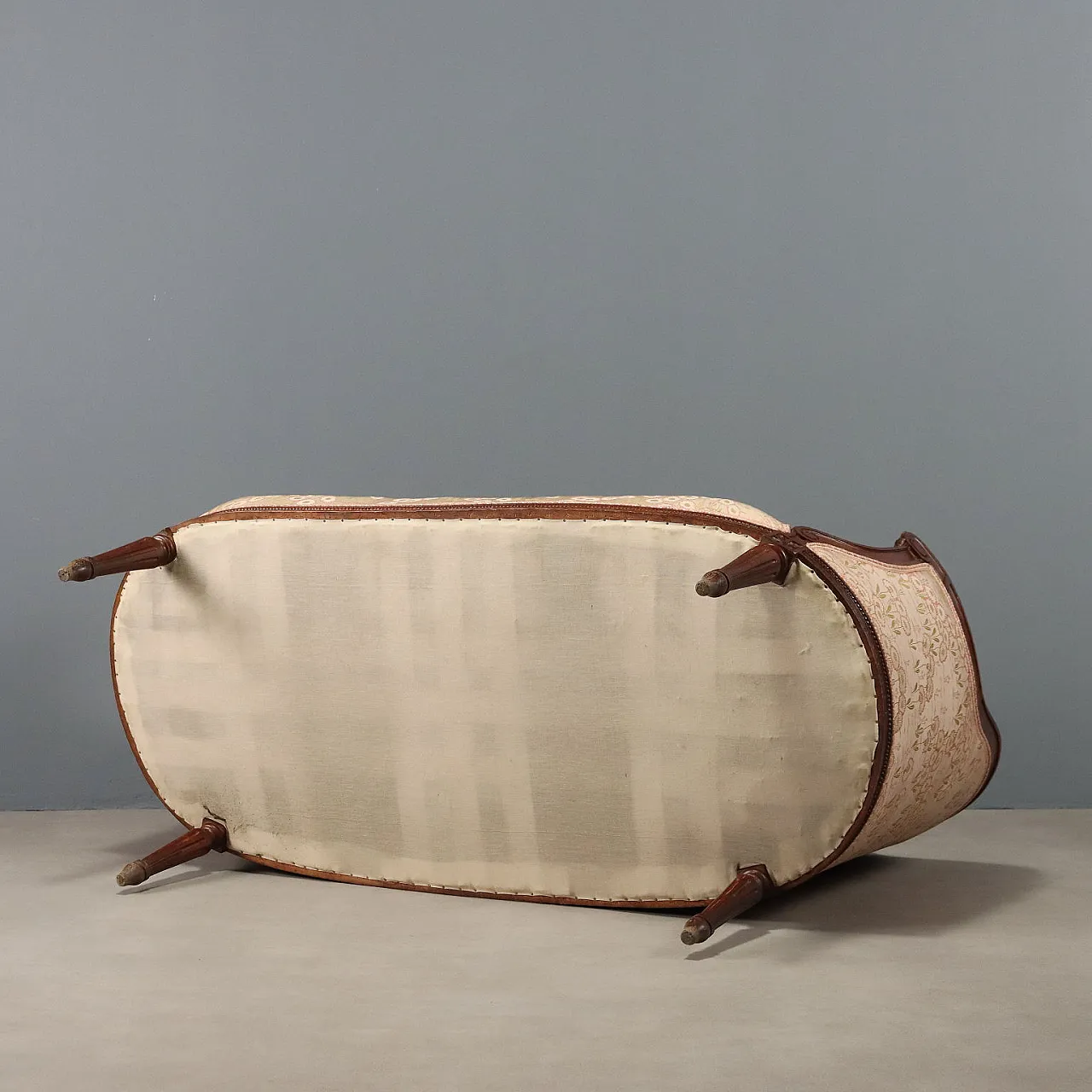 Divano in noce in stile neoclassico, fine '800 9