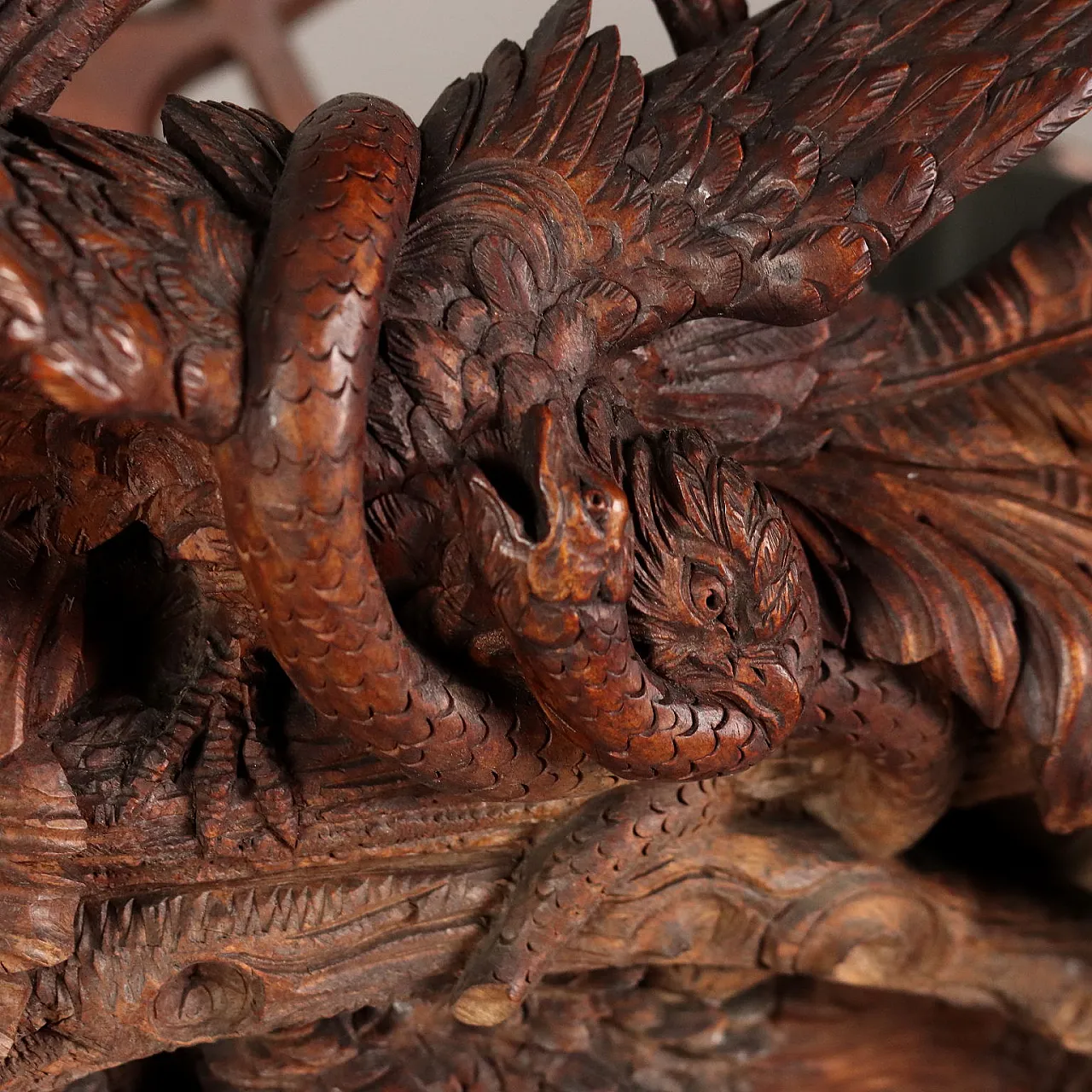 Neo-Baroque carved wooden planter, 19th century 8