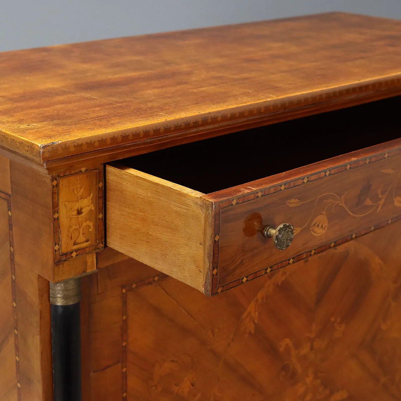 Empire-style walnut veneered secretaire with maple inlays,20th century 5