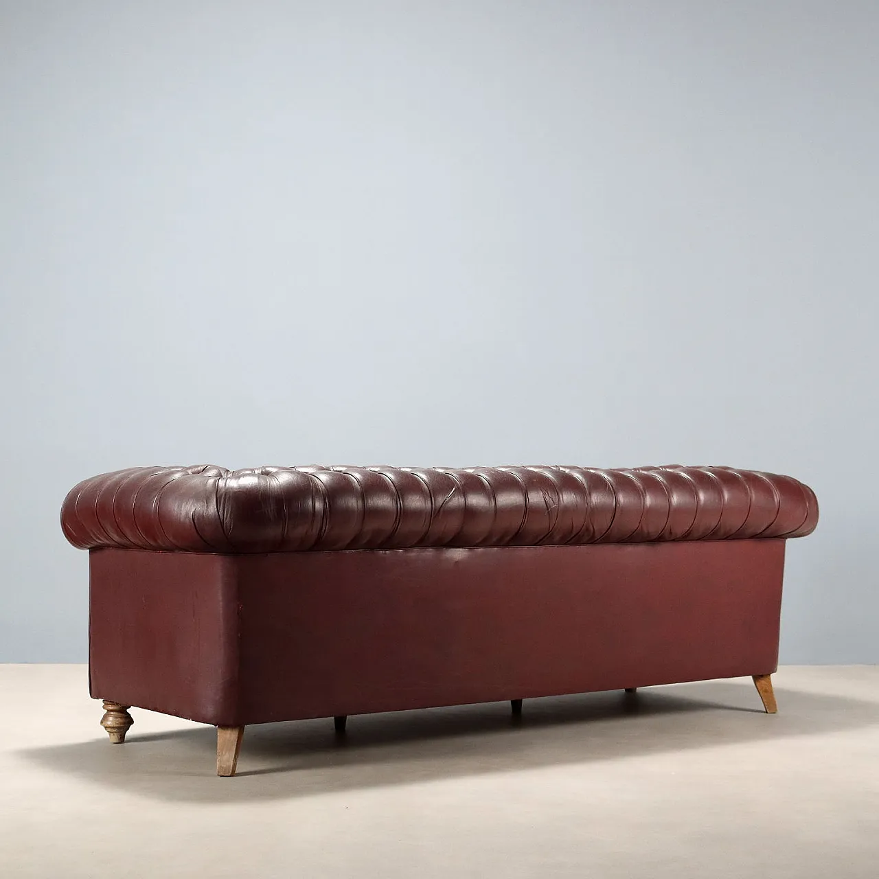 Divano 3 posti stile Chesterfield in pelle, capitonné e faggio, '900 8