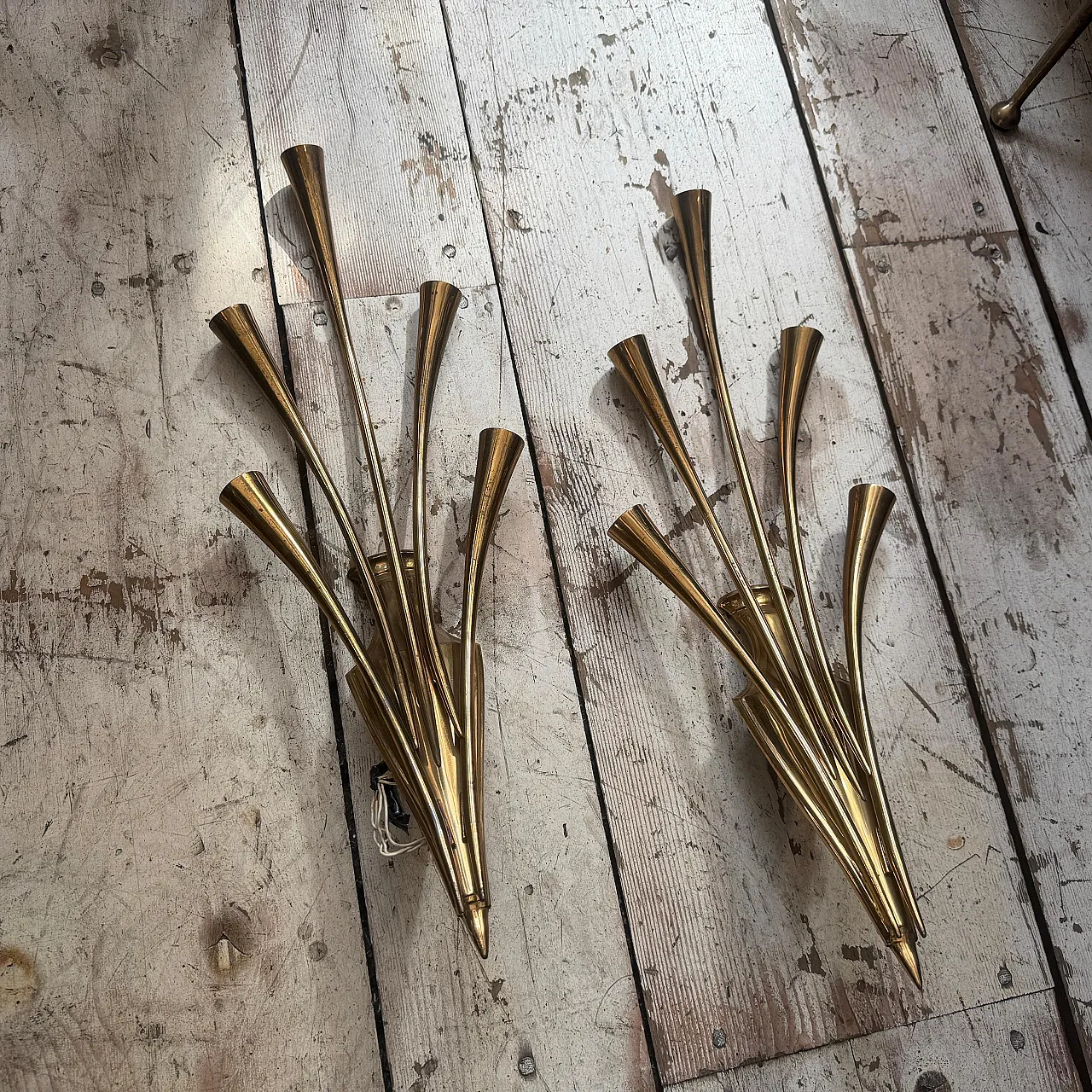 Pair of brass wall sconces by Oscar Torlasco for Lumi Milano, 1950s 7