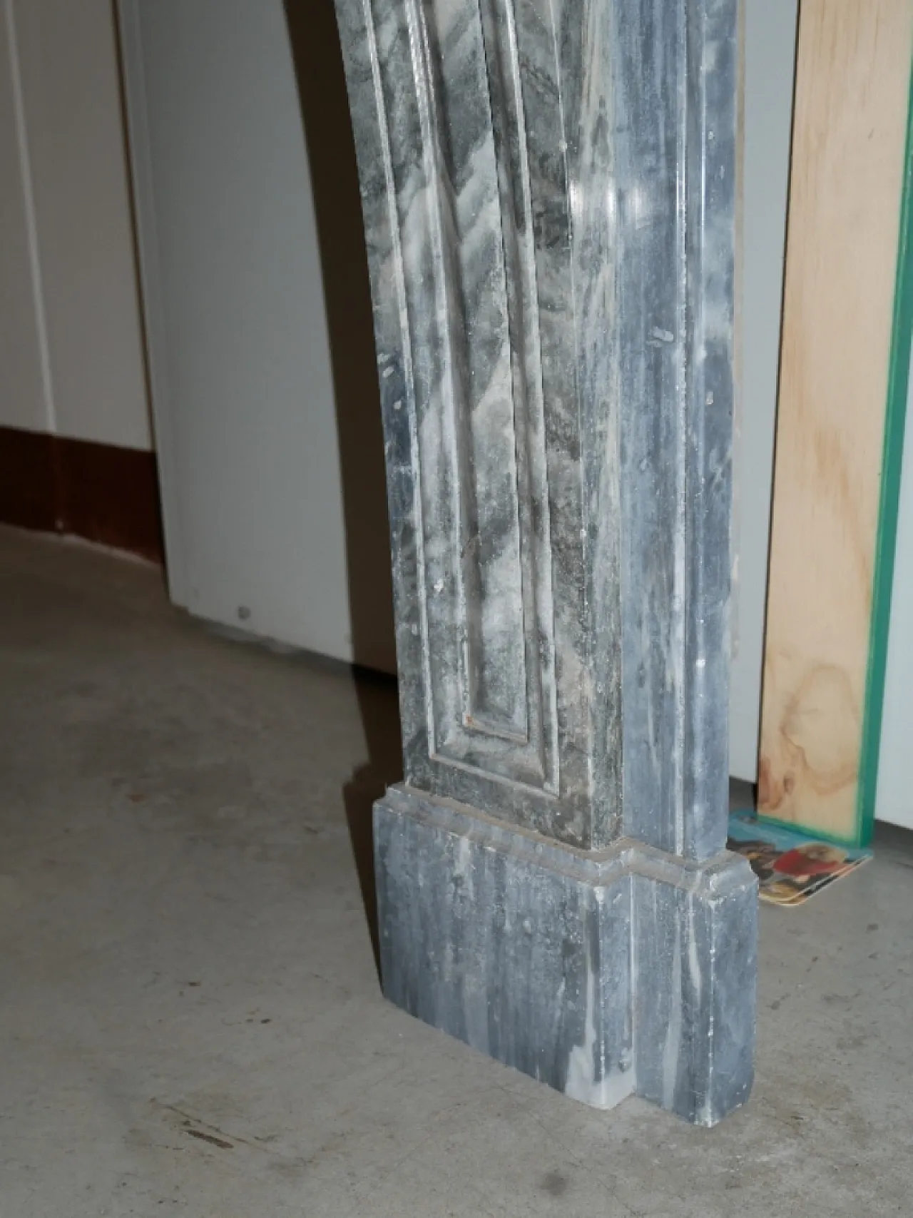 Antique “frame” fireplace in gray marble 8