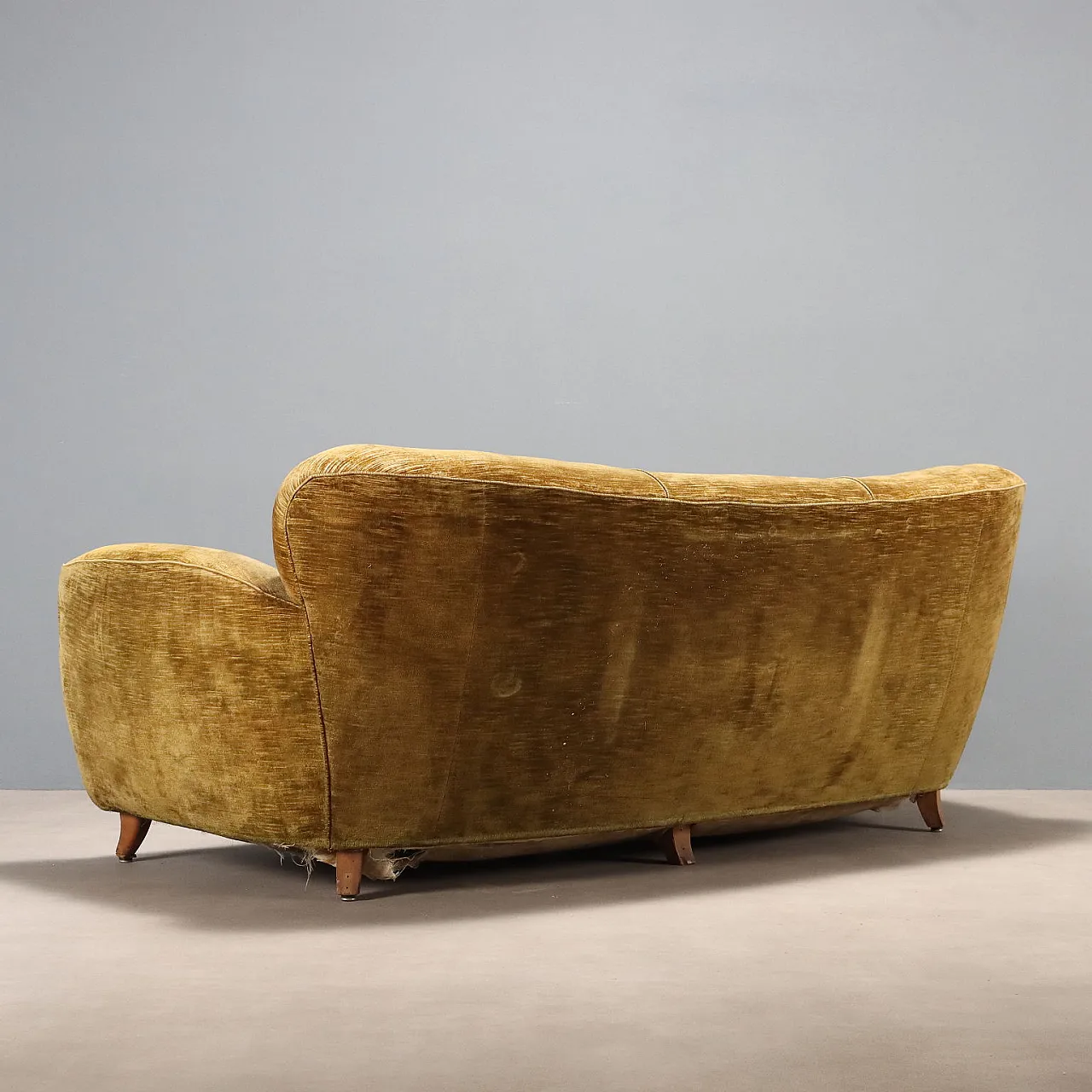 Divano in legno e tessuto con imbottitura in piuma, '900 10