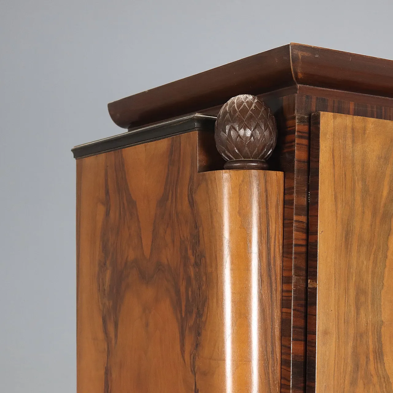 Armadio Art Déco impiallacciato in noce e palissandro, '900 7