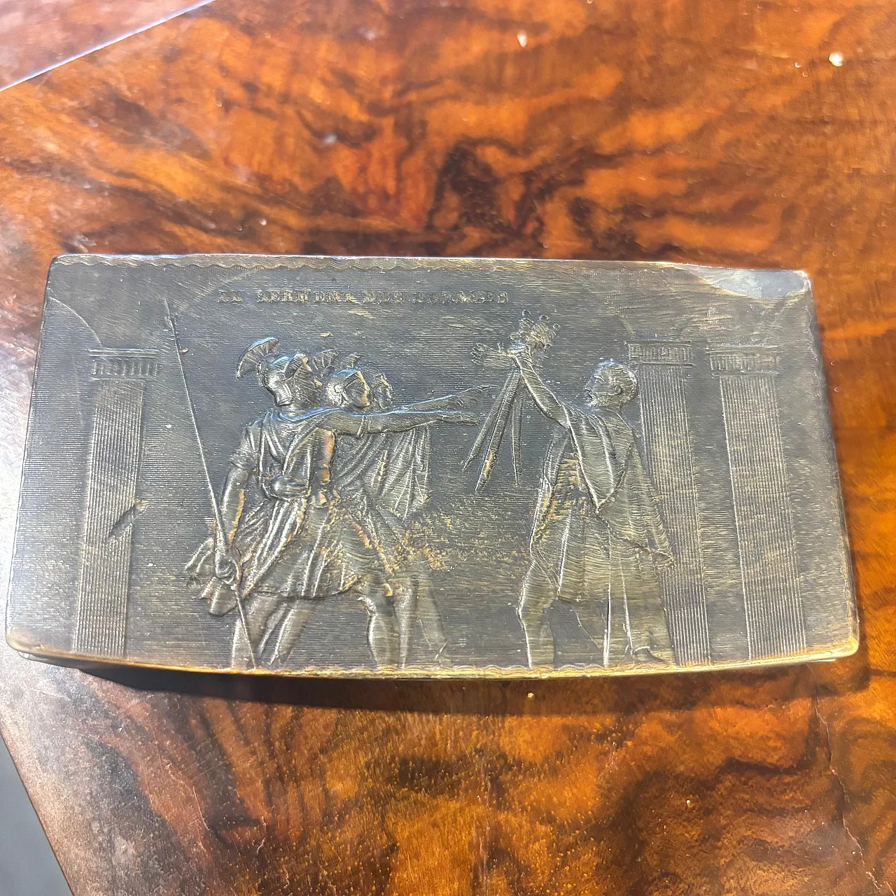 Bone snuffbox, Oath of the Horatii, '600 11