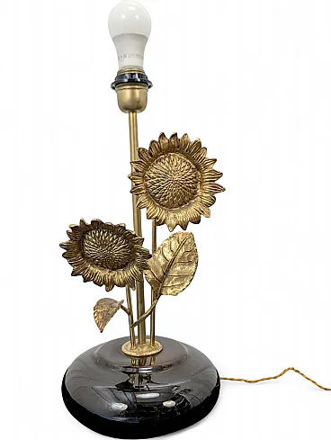 Brass table lamp with sunflower pattern and porcelain base