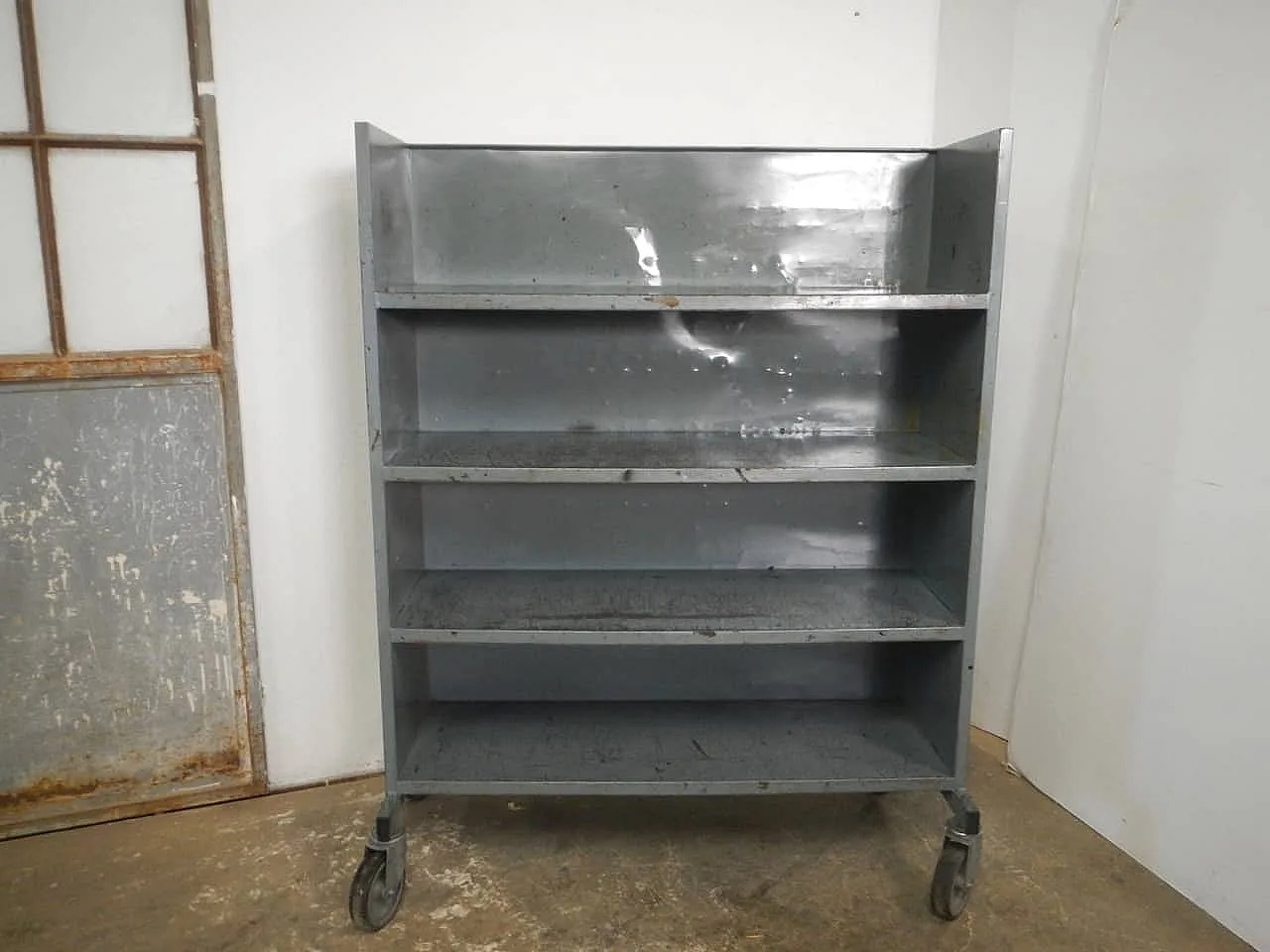 Carrello in ferro 1970 2