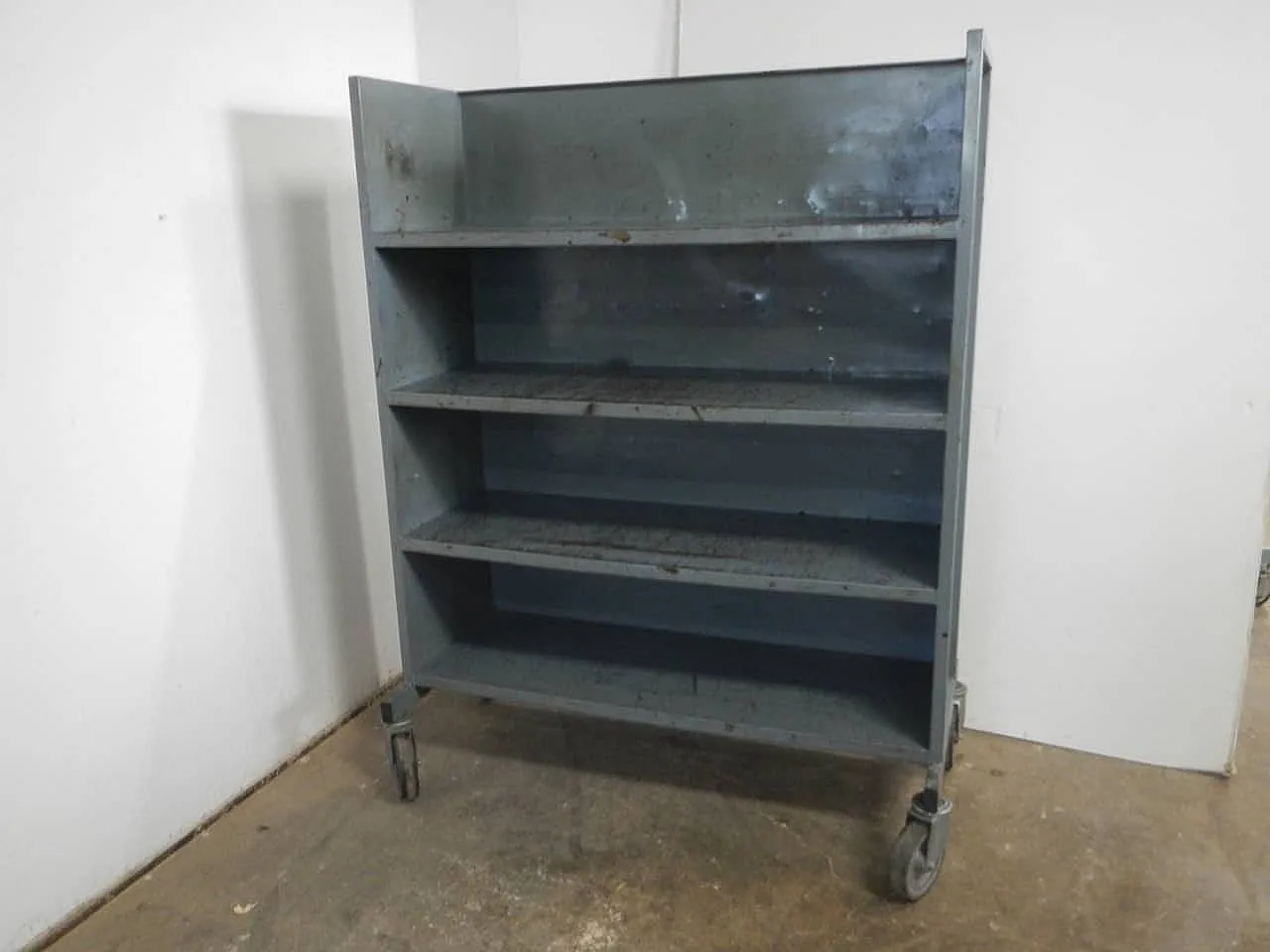 Carrello in ferro 1970 3
