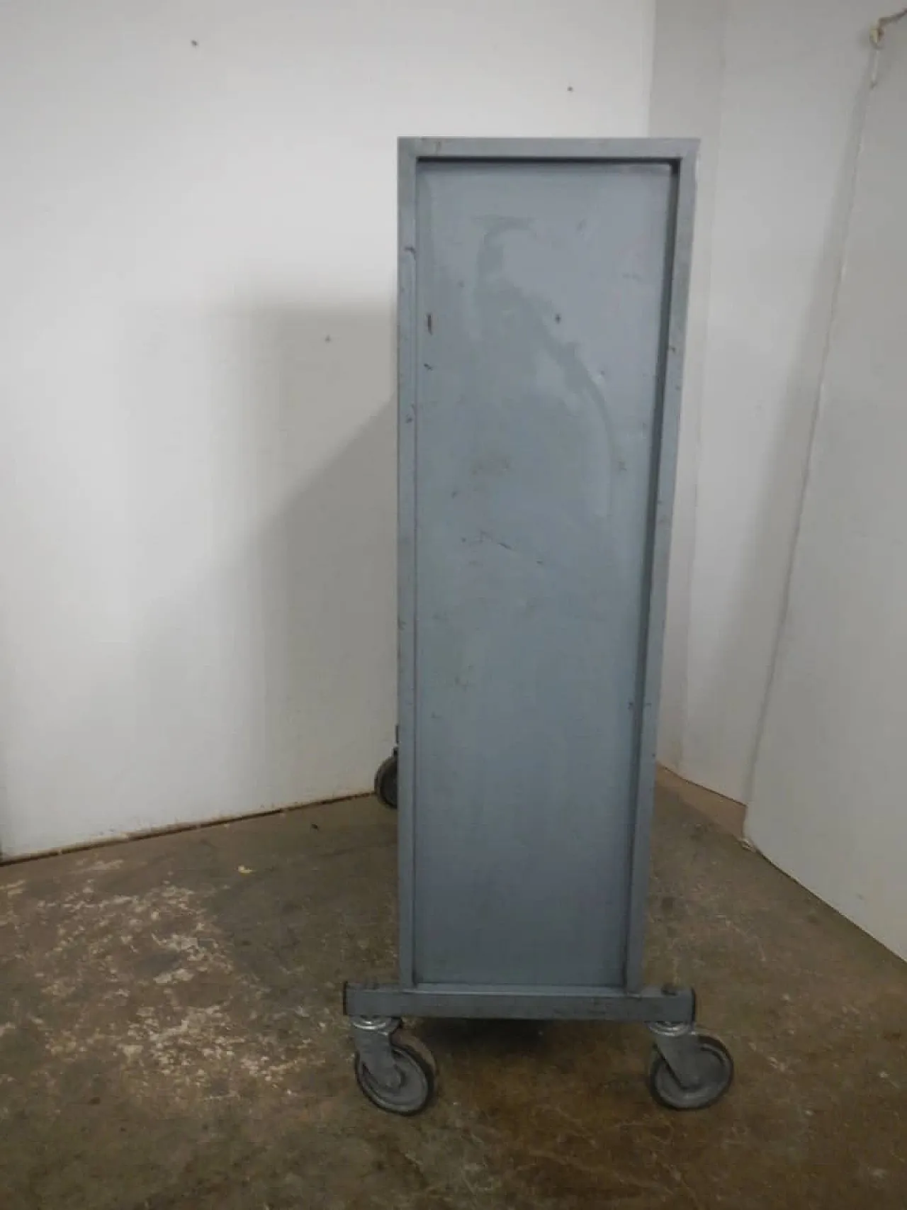 Carrello in ferro 1970 4