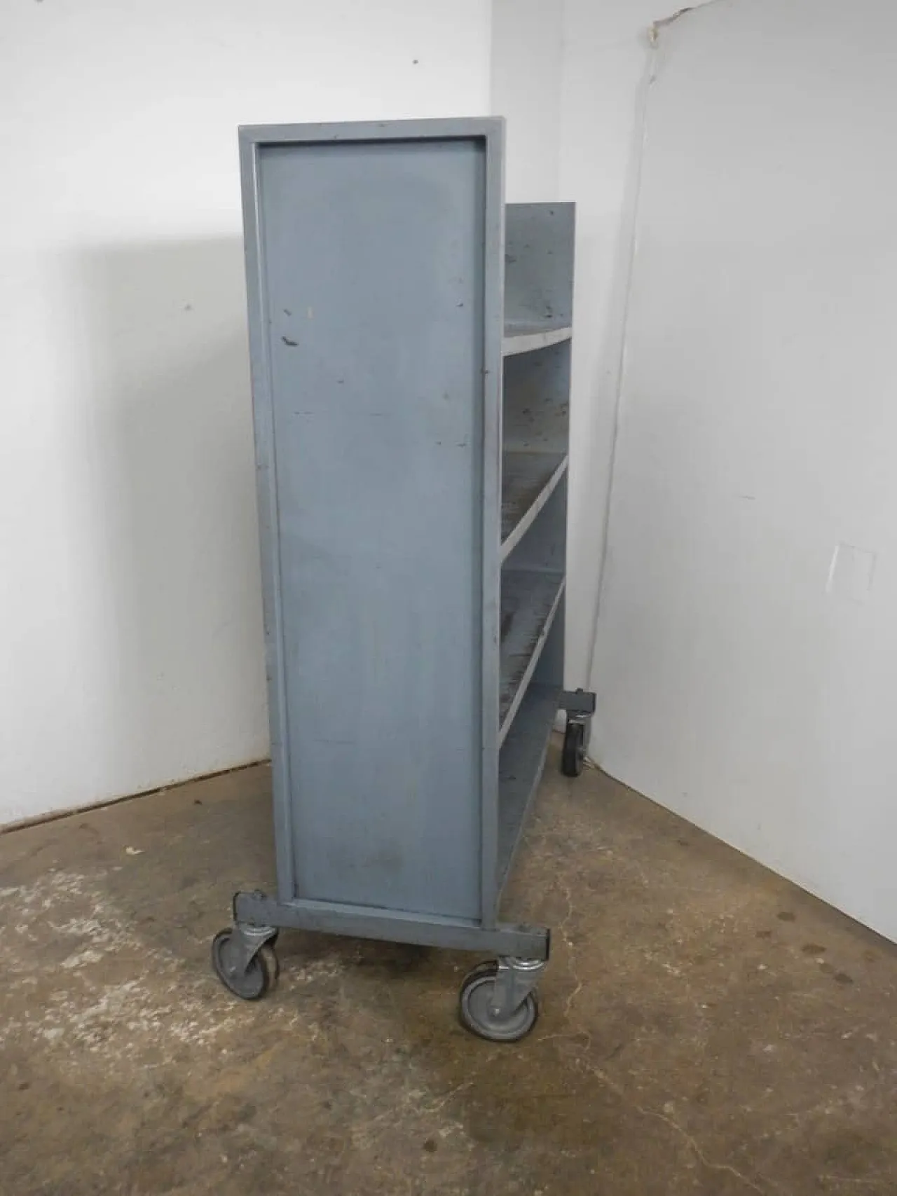 Carrello in ferro 1970 6