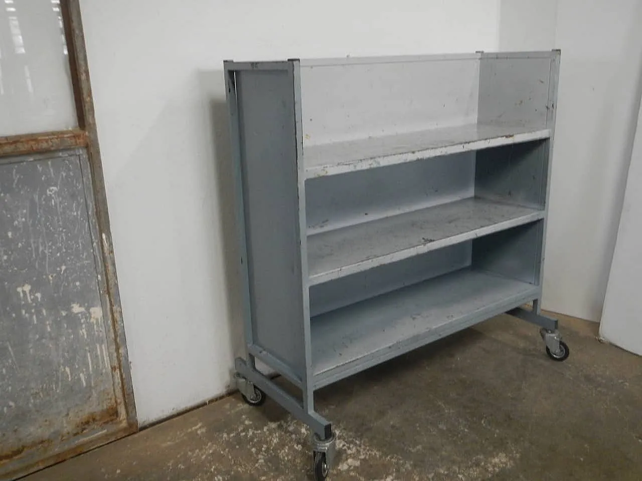 Carrello in ferro 1960 3