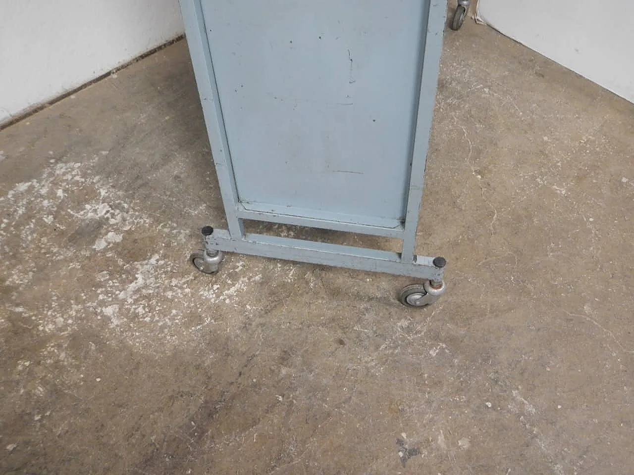Iron trolley with compartments 1960 10