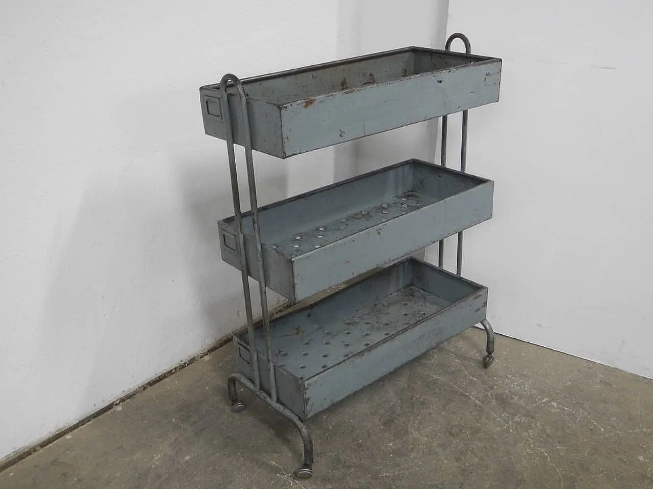 Carrello in ferro con vasche 1950 1