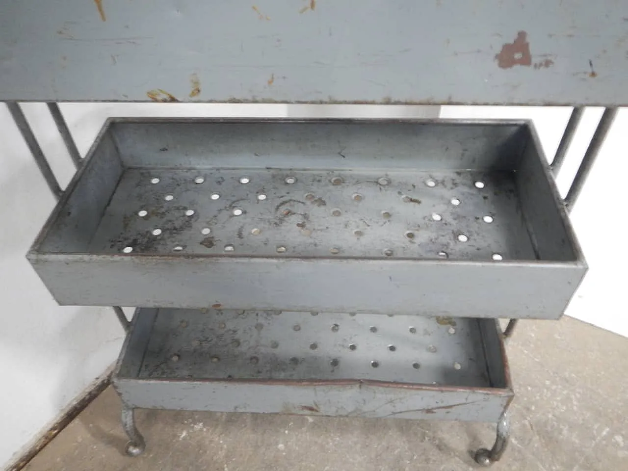 Carrello in ferro con vasche 1950 7