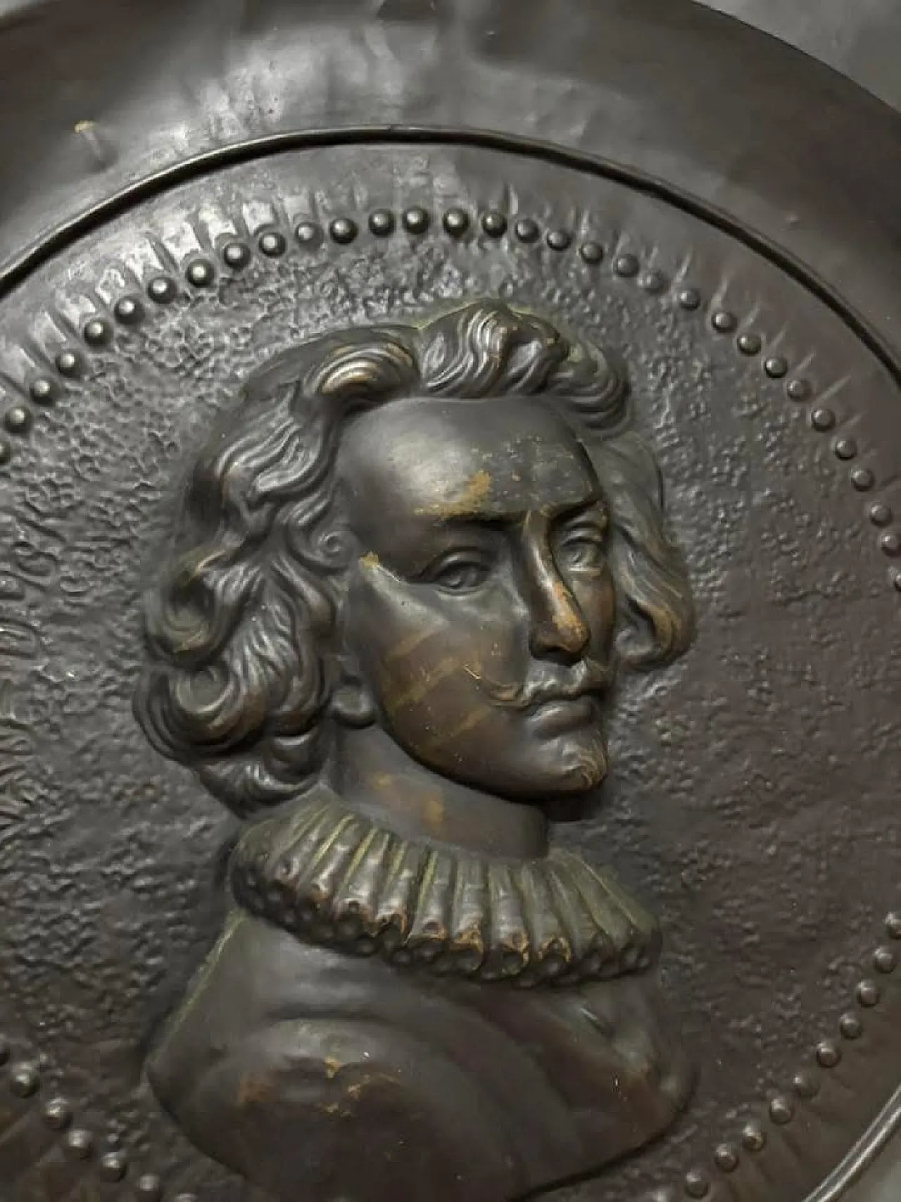 Piatto in bronzo e ottone, anni '30 6