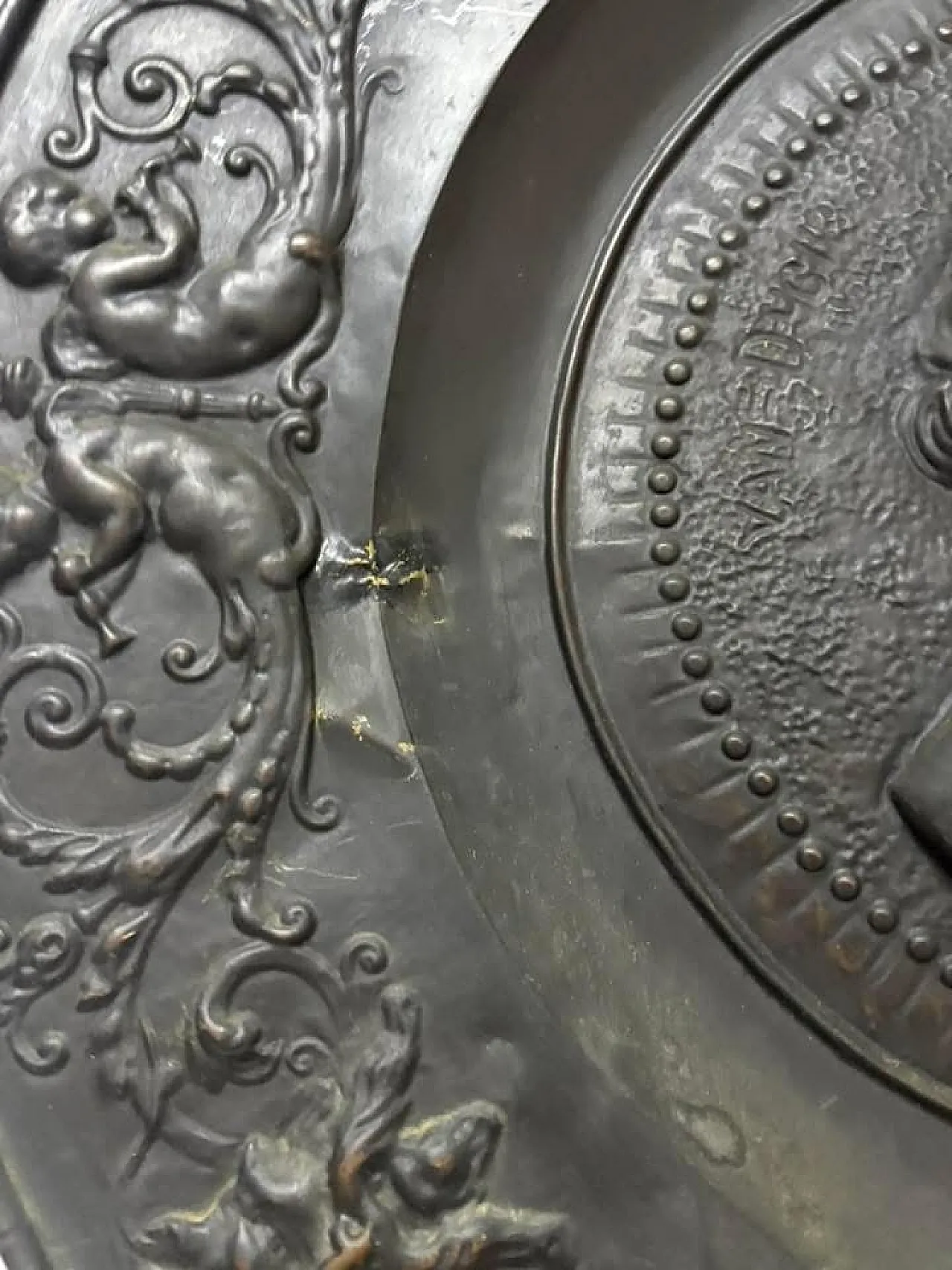 Piatto in bronzo e ottone, anni '30 10