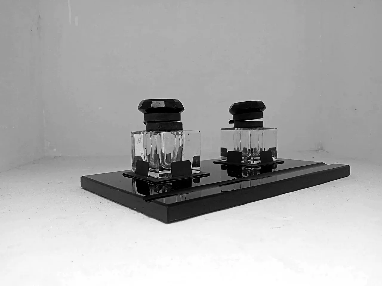 Arte decò inkwells set from years '30 razional fine design in rare black glass 2