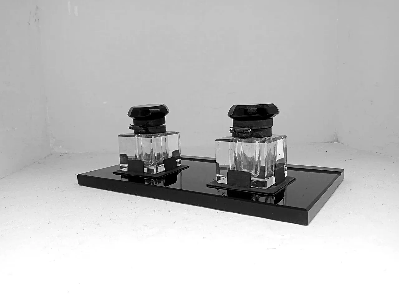 Arte decò inkwells set from years '30 razional fine design in rare black glass 6