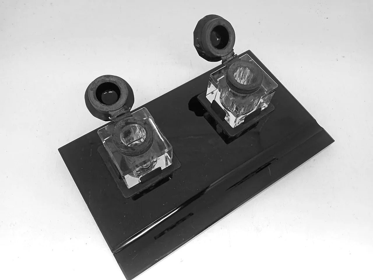 Arte decò inkwells set from years '30 razional fine design in rare black glass 8