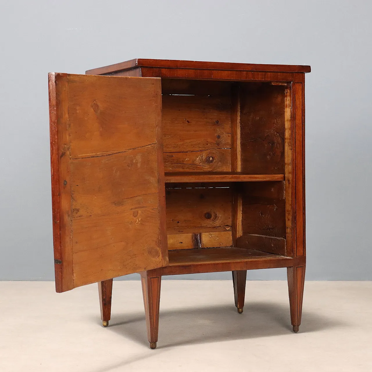 Comodino Neoclassico in noce, fine '700 4