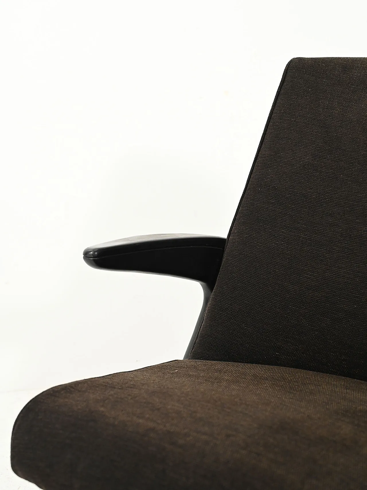 “Z” model armchair by Bengt Ruda 5