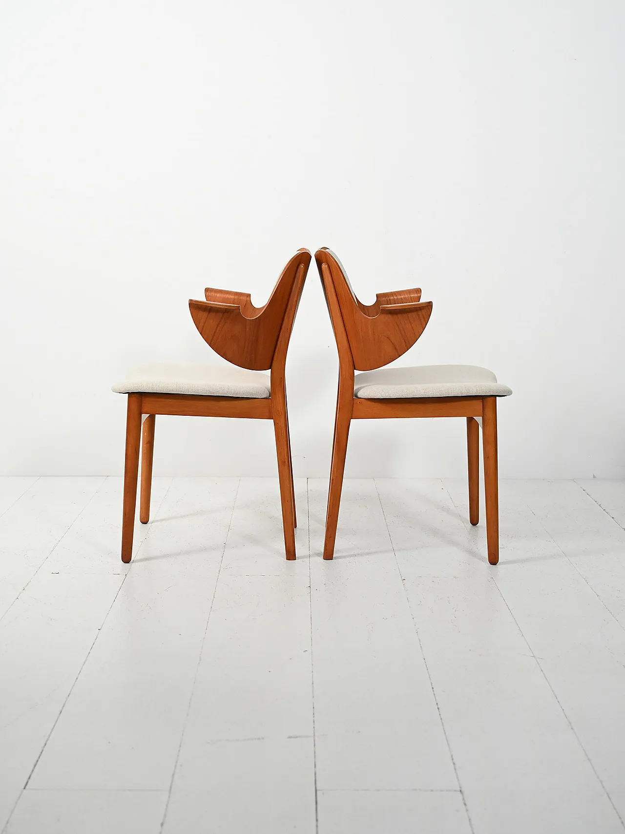 4 Danish chairs by Hans Olsen, 50s 4