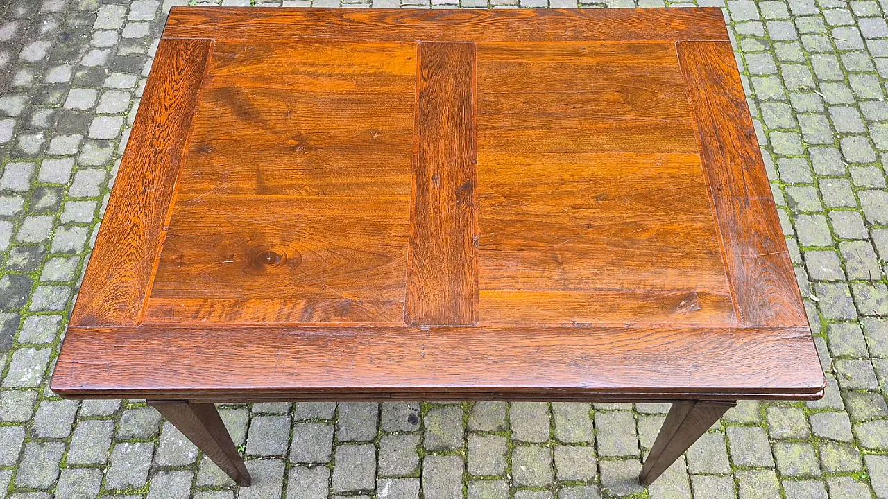 Extendable wooden table with stiletto legs, 19th century 1