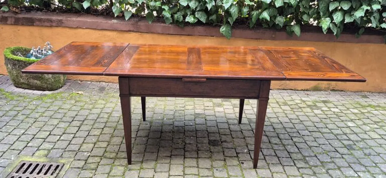 Extendable wooden table with stiletto legs, 19th century 8